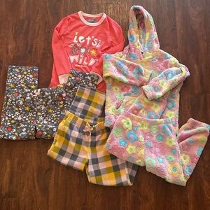 Girl’s Winter Pajama Bundle - 3 Fleece Pants & 2 Tops Size 5/6